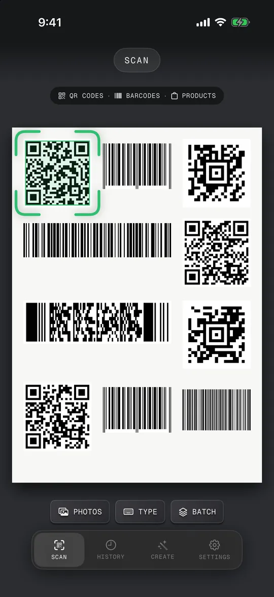 QR Code Scan Kit, QR kodlar ve barkodlarla dolu bir sayfayı okuyor